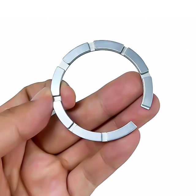 Nam châm Neodymium trong bộ sạc không dây